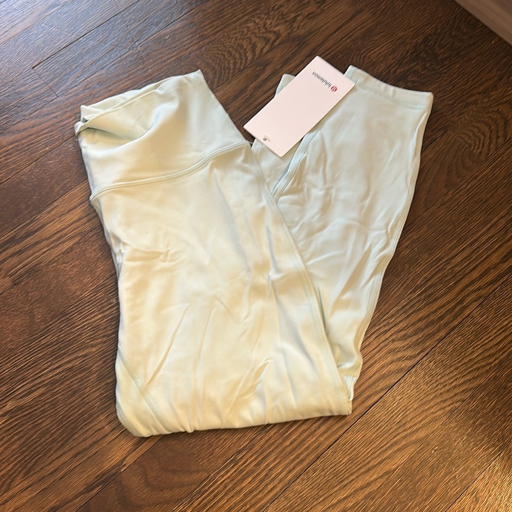 NWT Lululemon Align HR 25” Pant